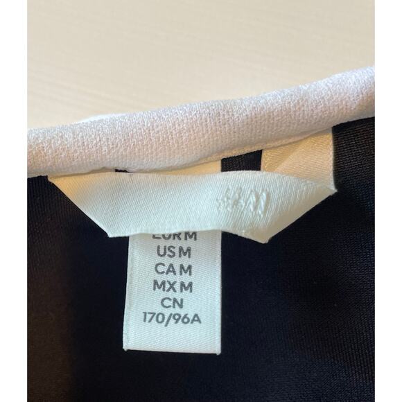 H&M Flounced Off The Shoulder Dress Sz M Black White Sheath Stretch Coquette - Picture 5 of 10